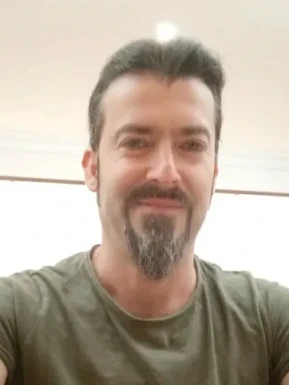 Spanish men looking for love
